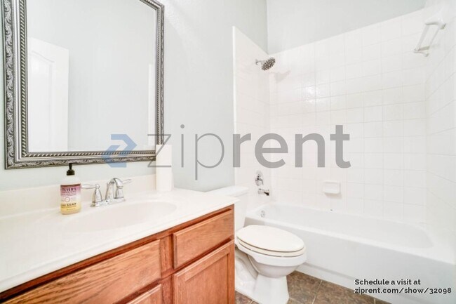 Building Photo - 1217 Charleston Ln