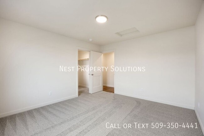 Building Photo - 601 S Dorsing St