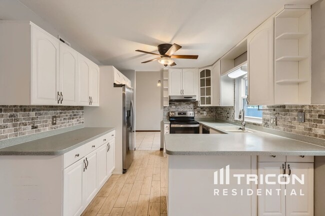 Building Photo - 10288 60th Cir N