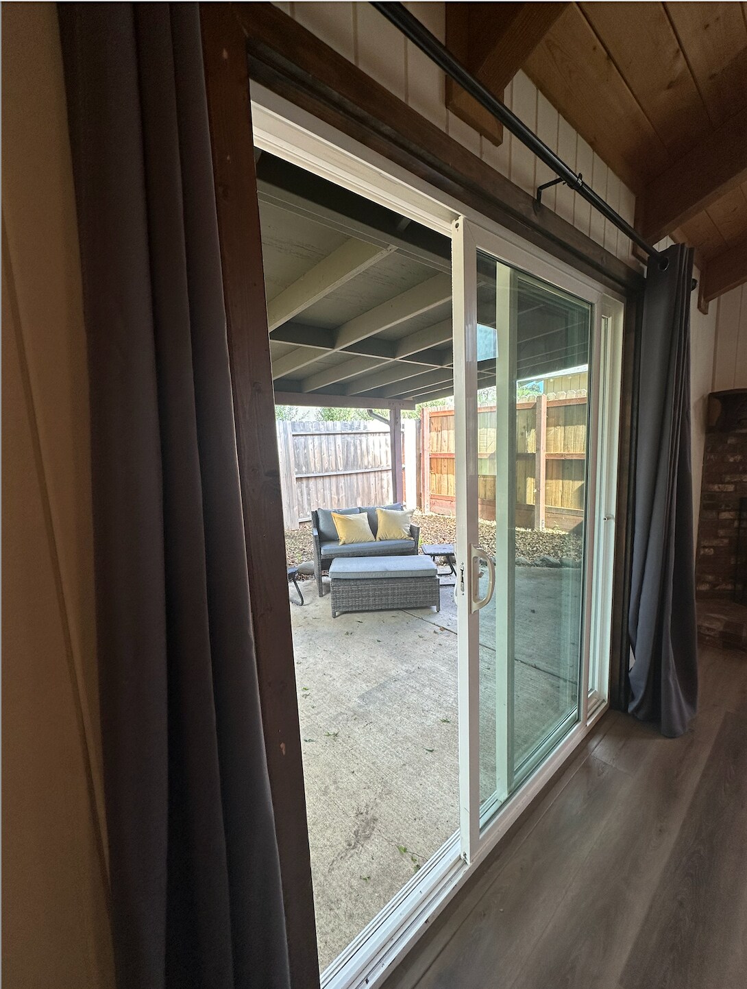 Building Photo - 472 Freear Dr