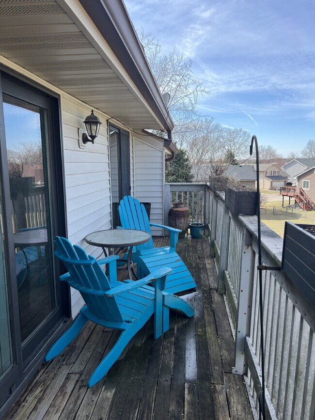 Building Photo - 2 Bedroom / 2 Bath Condo with 1,200 Square Feet, Luxury Finishes, and Great Amenities!