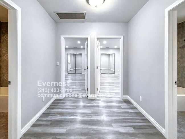 Building Photo - Introducing a modern 2-bedroom, 2-bathroom...
