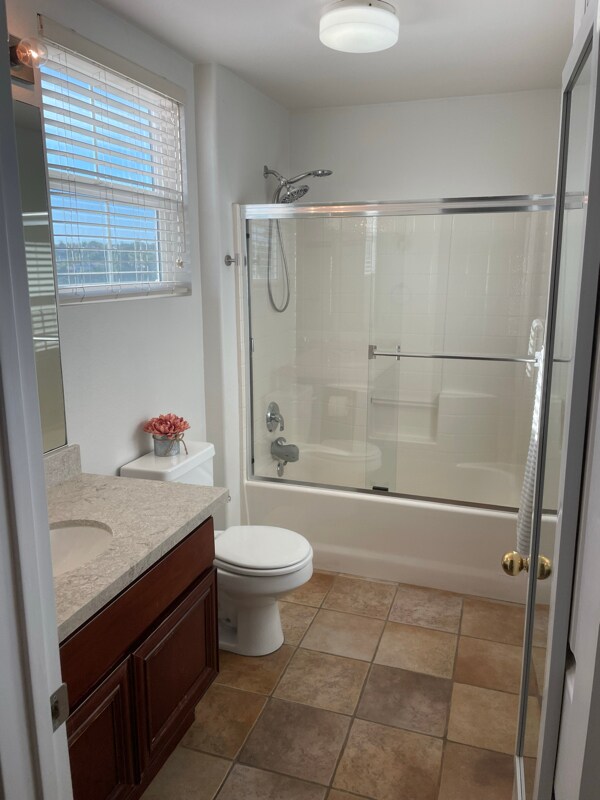 Building Photo - 3144 Via Puerta