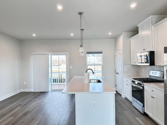 Building Photo - 4023 Purple Flora Bnd