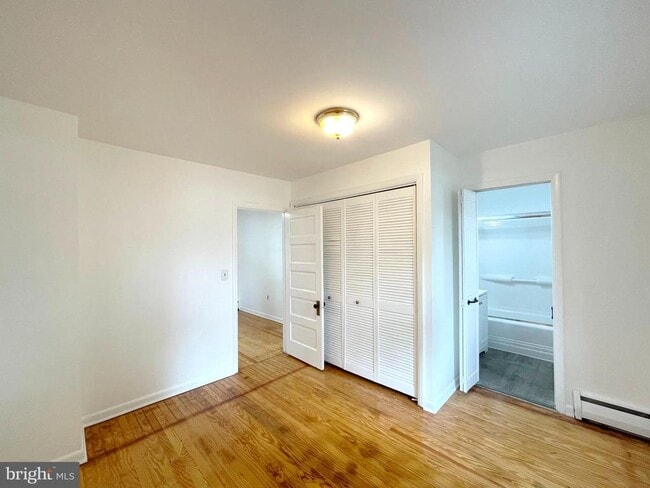 Building Photo - 590 Hallowing Point Rd