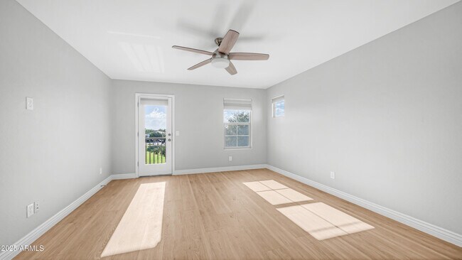Building Photo - 4349 S Helix