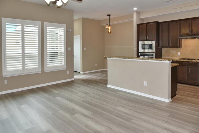 Building Photo - 9242 Solvista Pass Ln