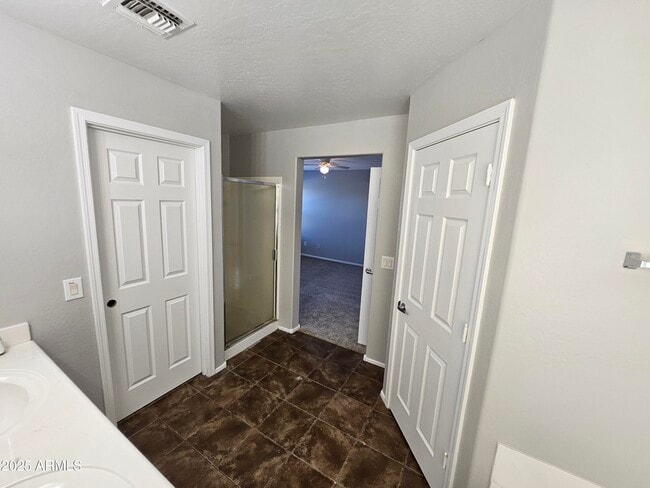 Building Photo - 1294 W Agrarian Hills Dr