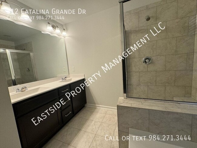 Building Photo - 512 Catalina Grande Dr