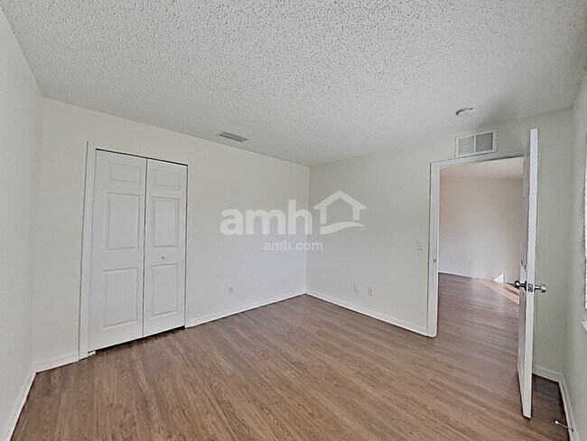 Building Photo - 12119 Feldwood Creek Ln