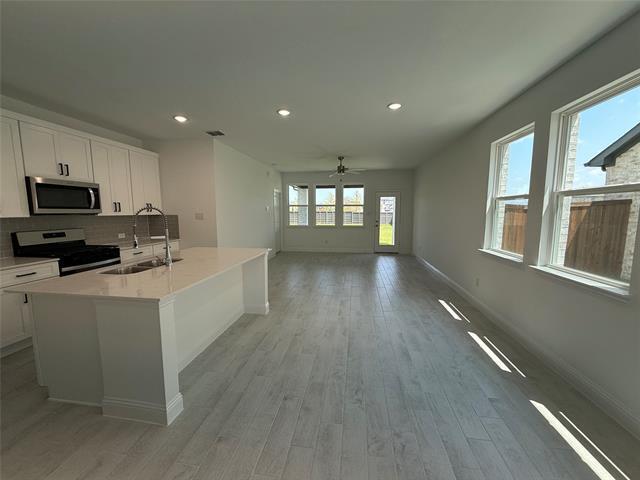 Building Photo - 2734 Island Palm Ct