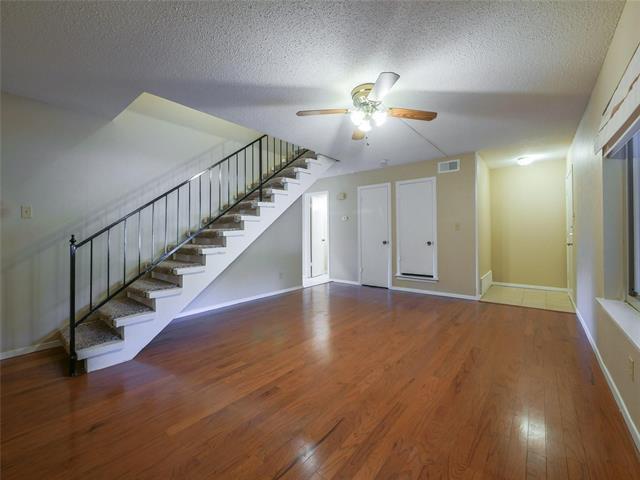 Building Photo - 2113 Fleur De Lis Ct