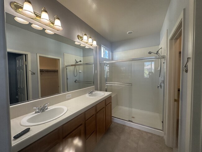 Building Photo - 11714 Morgan Hill Dr