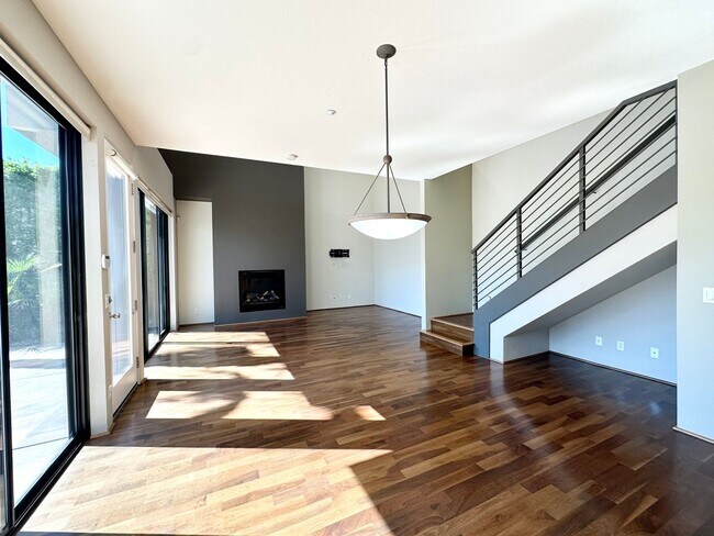 Building Photo - AVAILABLE NOW! 3-bedroom / 3.5 Bathroom Condo with Private Pool & Spa located in 48 & BARISTO!