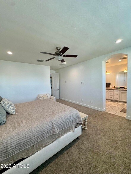 Building Photo - 3056 E Appaloosa Rd
