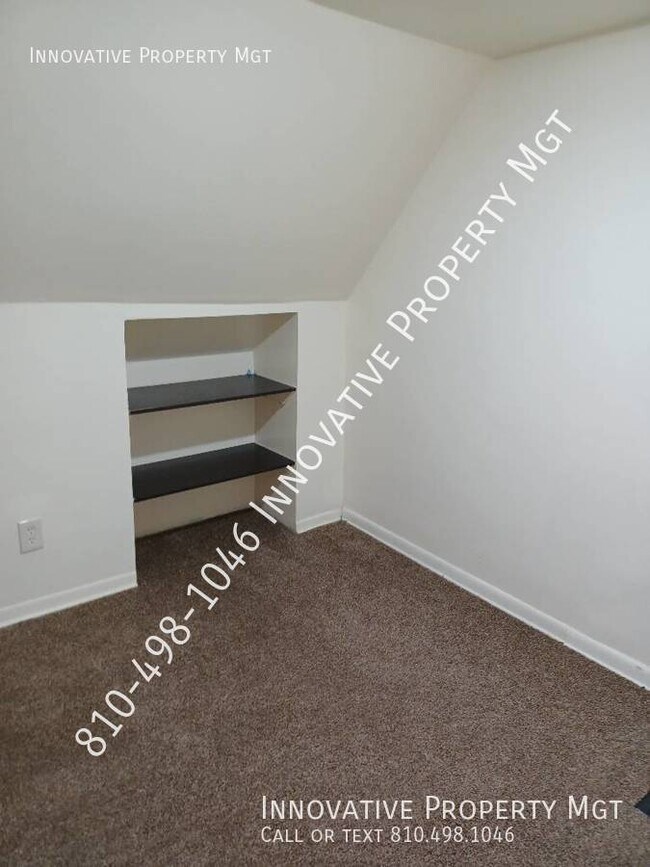 Building Photo - Recently refinished 3 bedroom , 1 bath home!