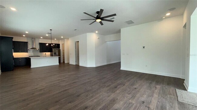 Building Photo - 14409 Crest Palm Ave