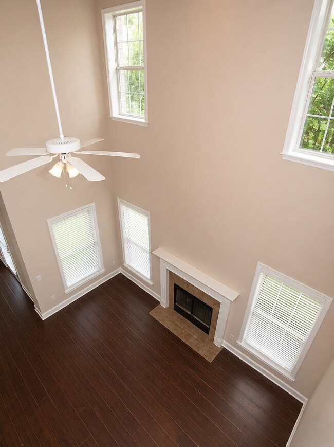 Building Photo - 442 Forest Lakes Dr