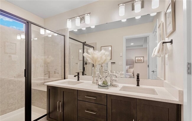 Building Photo - Modern Fully Air-Conditioned Luxury Home in Canyon Park