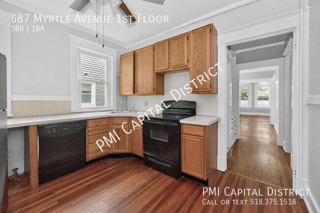 Building Photo - 687 Myrtle Ave