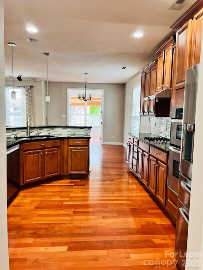 Building Photo - 119 Sand Spur Dr