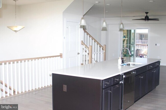 Building Photo - 1697 Dunnington Pl