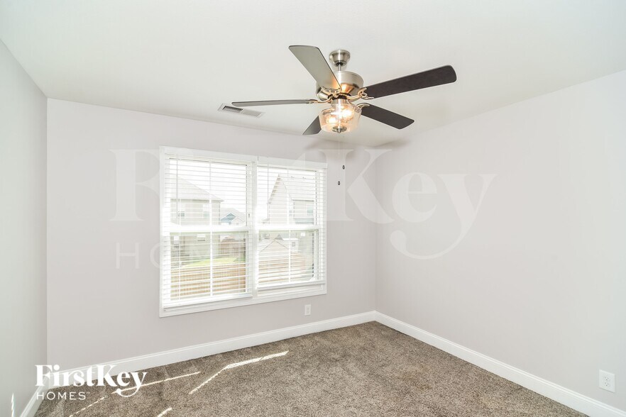 Building Photo - 1156 Charles Thomas Dr