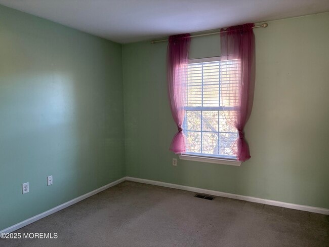 Building Photo - 212 Frankfort Ave