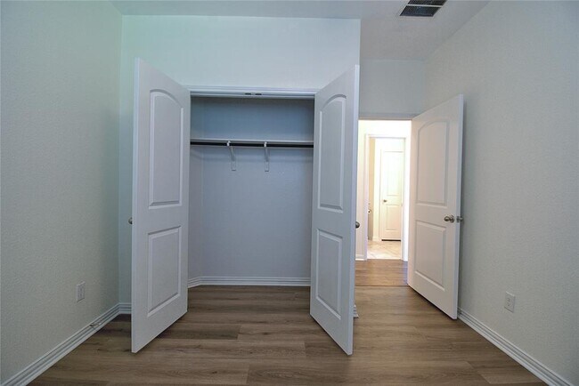 Building Photo - 413 Granite Rock Ln