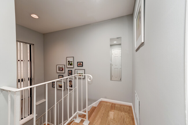 Huge walls to showcase your artwork! - 1124 25th St NW