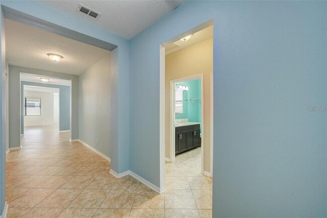 Building Photo - 11710 Albatross Ln