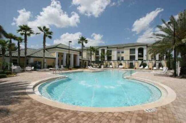 Building Photo - Spacious 4/2 condo in Bella Terra communit...