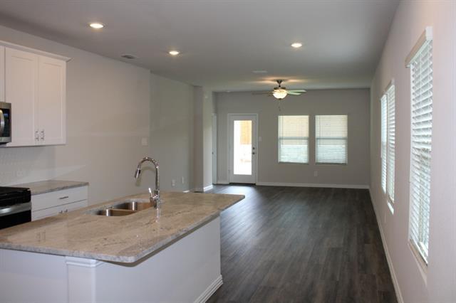 Building Photo - 505 Ezra Ln