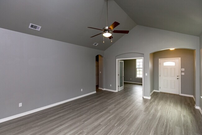Building Photo - 3726 Ahuja-  3/bedroom 2/bath $2100/month