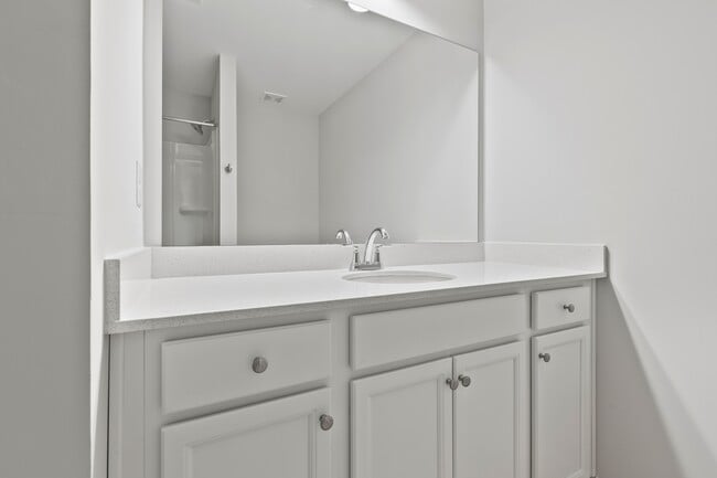 Building Photo - 127 Raiden Cir