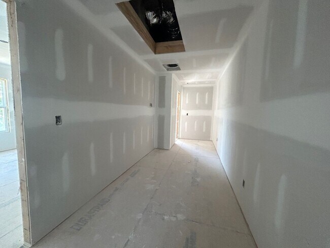 Building Photo - 1111 Tree Street