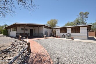 Building Photo - 6902 E Big Bear Dr