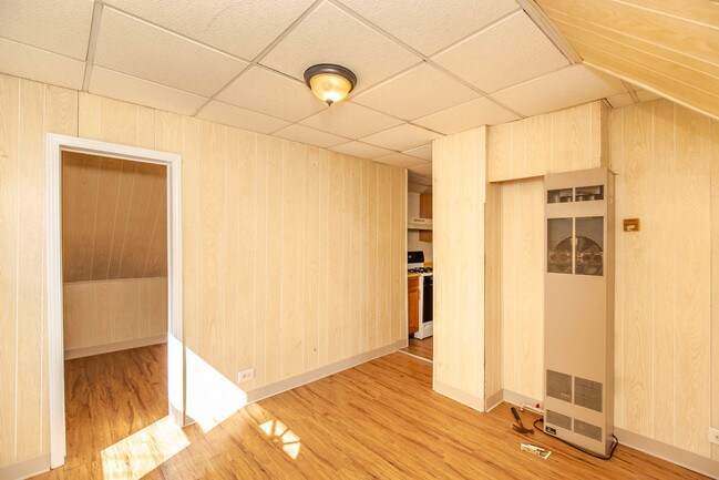 Building Photo - 2919 N Seeley Ave