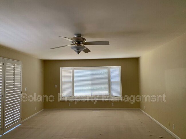 Building Photo - 236 Cheyenne Dr