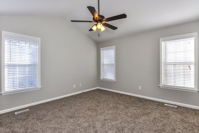 Building Photo - 616 Groveton Trail