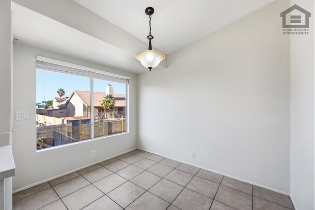 Building Photo - 6Bed/3Bath Split Level House at Cactus/75th Ave! Ready for Immediate Move-In! -- POOL!
