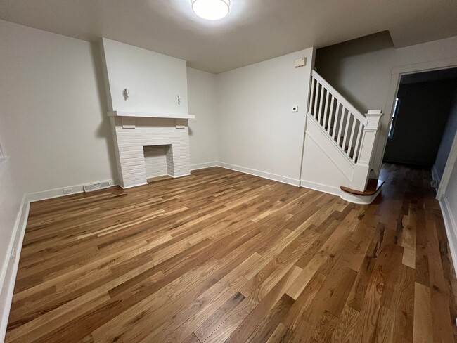 Building Photo - Available August 1, 2026; Lease will end July 27,  2027