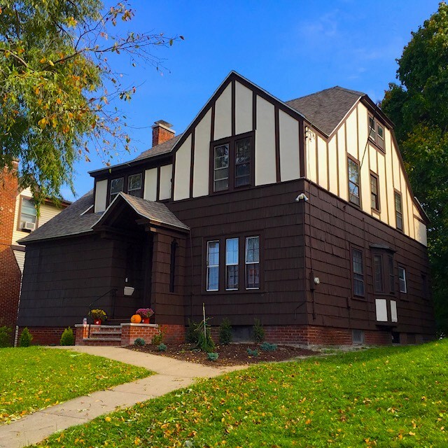 Building Photo - 311 Comstock Ave