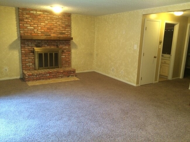 Building Photo - Great home!  Great location!