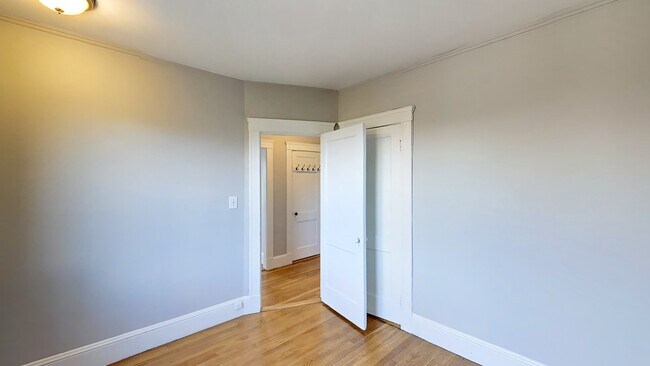 Building Photo - 99 Hancock St