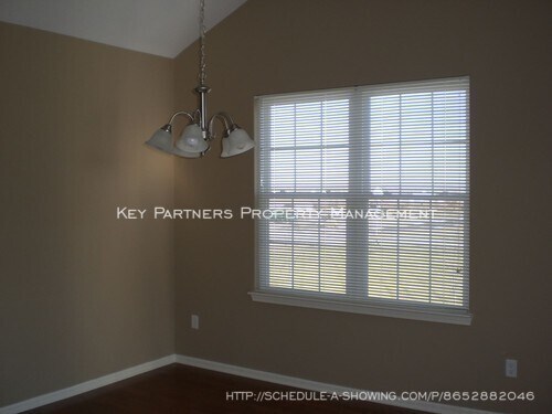 Building Photo - 15816 Conser - Cute Townhouse in Blue Valley!