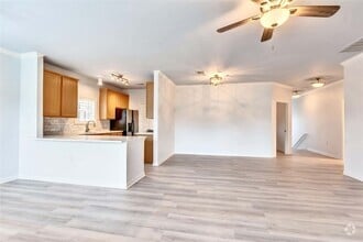 Building Photo - 2900 S Lakeline Blvd