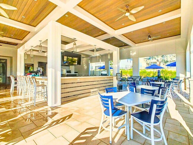 Building Photo - 705 Ocean Course Ave