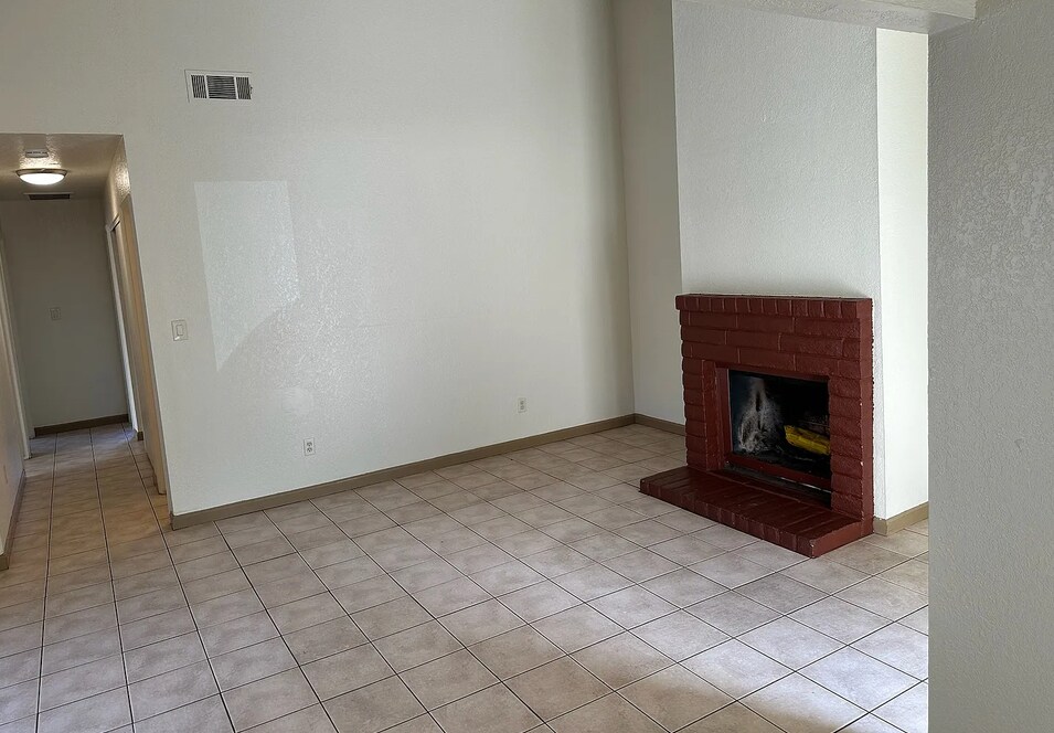 Building Photo - 2706 Plantation Pl