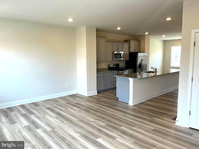 Building Photo - 1813 Ritter Dr